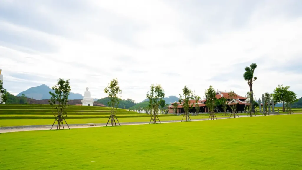 Cảnh quan tại Nghĩa trang Thiên Đường Tuyên Quang